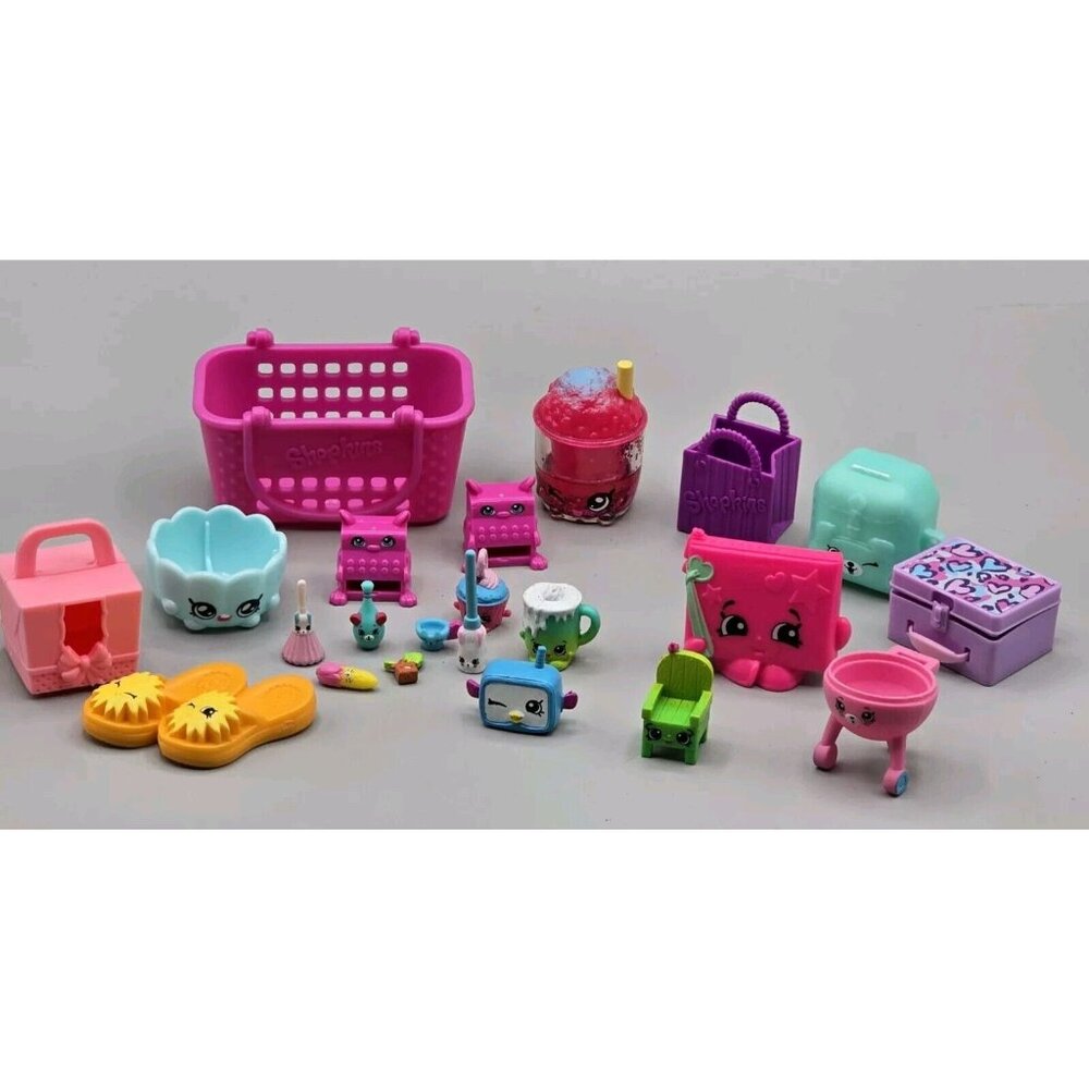 Shopkins 22 Pc Assorted Toy Lot‎